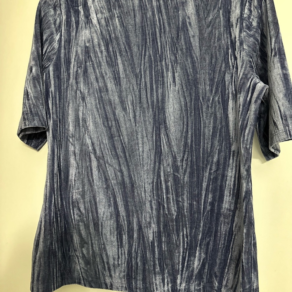 Anthropologie crushed velvet tee. Worn once, excellent condition! - Picture 9 of 11